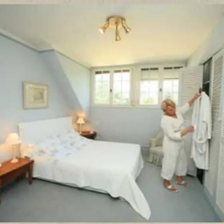 فندق مبيت وإفطار Clairbois, D'hotes 3*